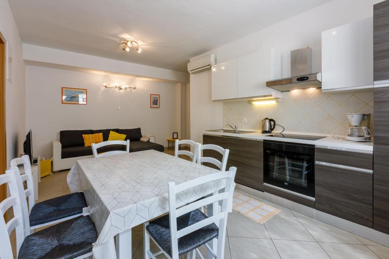 Apartments Barbara 3 Ядраново Экстерьер фото