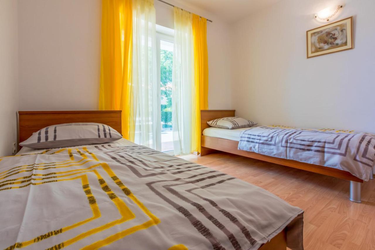Apartments Barbara 3 Ядраново Экстерьер фото